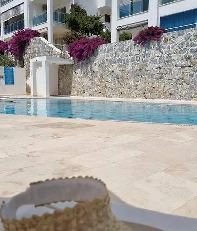 Apartment Deniz Manzarali Havuzlu Site Ici Ev
