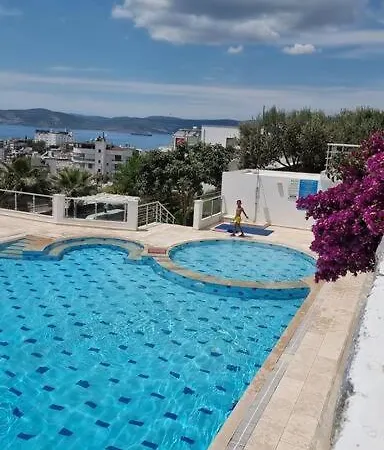 Apartment Deniz Manzarali Havuzlu Site Ici Ev Milas