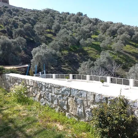 Deniz Manzarali Havuzlu Site Ici Ev Apartment